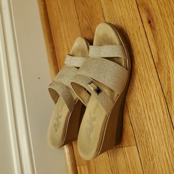 Anne Klein Women's Gold Sparkle Wedge Sandals - Picture 4 of 13